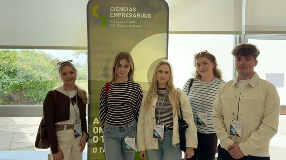 Aktywność studentów Wydziału Zarządzania w programie Blended Intensive Programme na Politecnico de Setúbal w Portugalii.